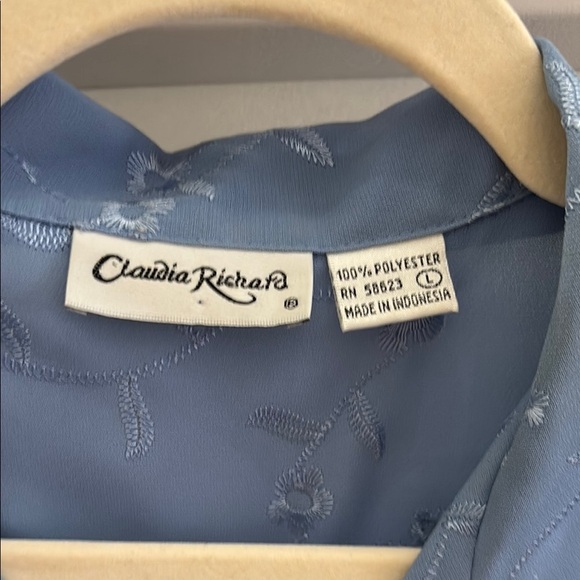 Cottagecore 90s Vintage Floral Blue Embroidered Floral Button Up Shirt - Picture 3 of 4